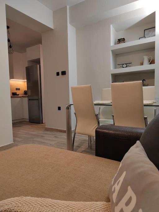 Apartament Cosy House With Garden Wolos Zewnętrze zdjęcie